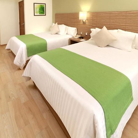 Wyndham Garden Monterrey Valle Real Zewnętrze zdjęcie