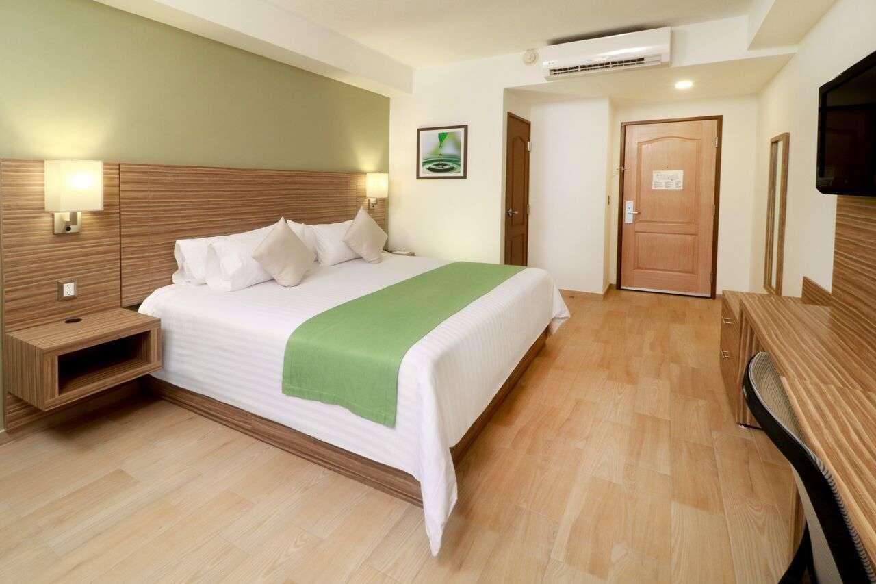 Wyndham Garden Monterrey Valle Real Zewnętrze zdjęcie