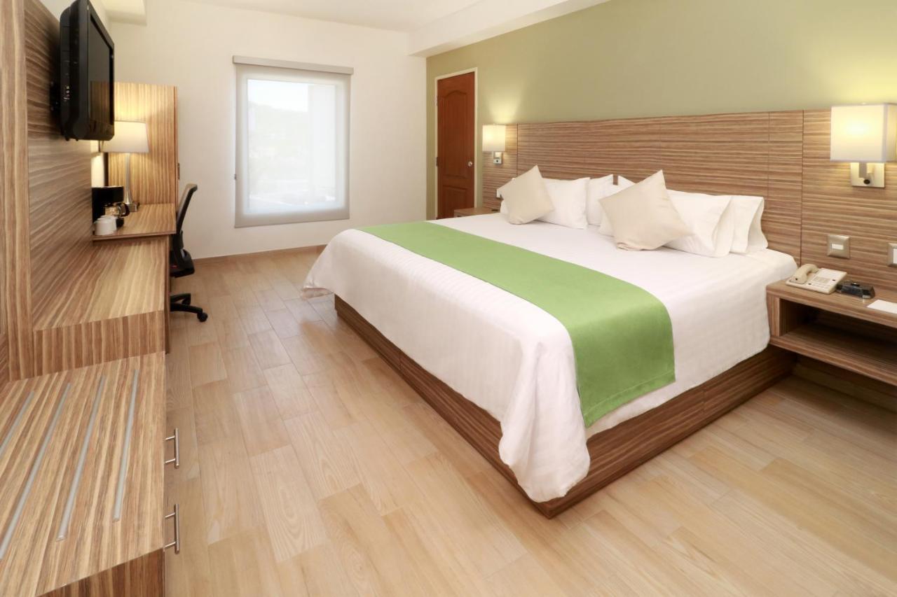 Wyndham Garden Monterrey Valle Real Zewnętrze zdjęcie