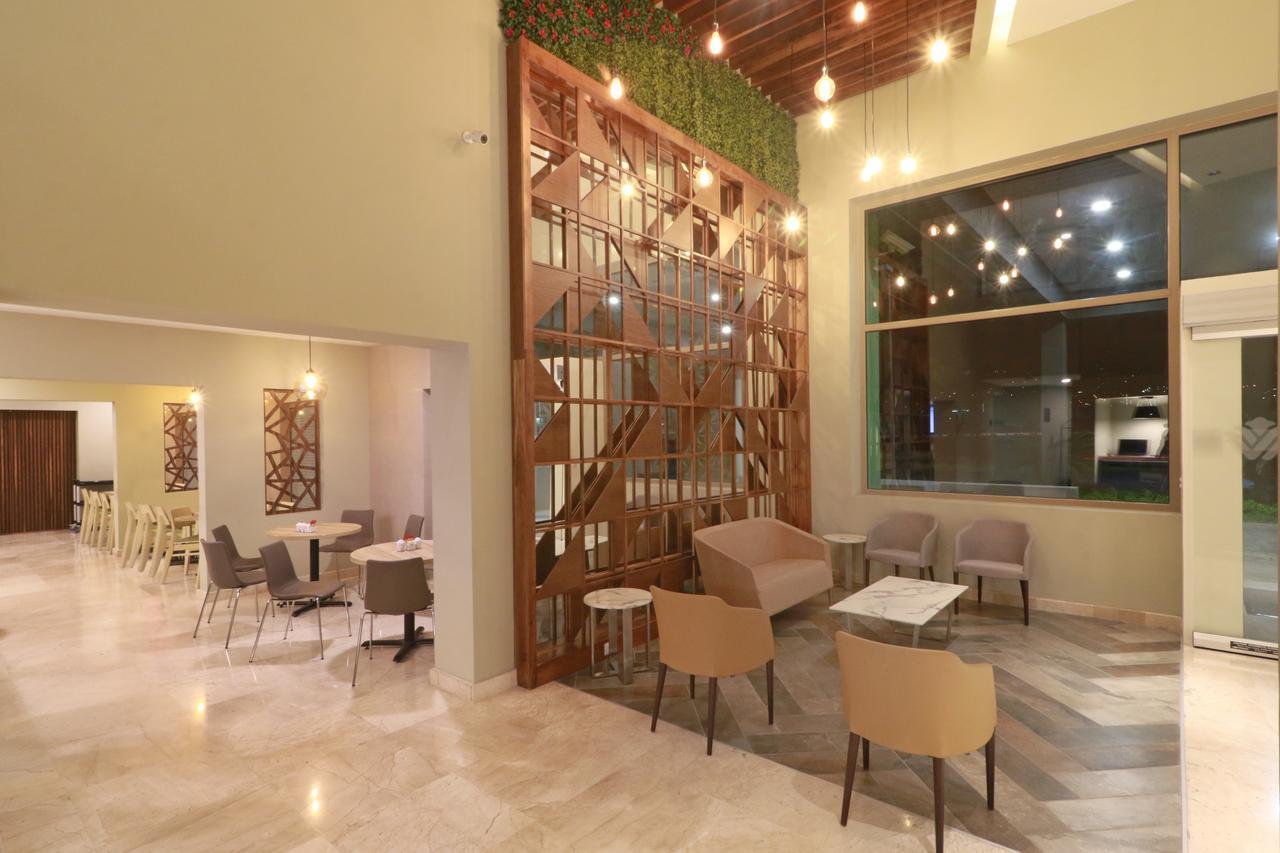 Wyndham Garden Monterrey Valle Real Zewnętrze zdjęcie