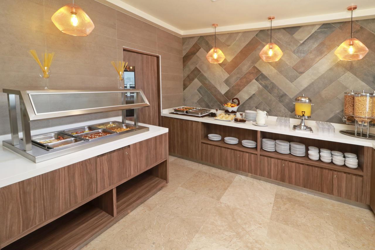 Wyndham Garden Monterrey Valle Real Zewnętrze zdjęcie