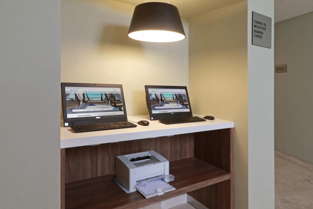 Wyndham Garden Monterrey Valle Real Zewnętrze zdjęcie